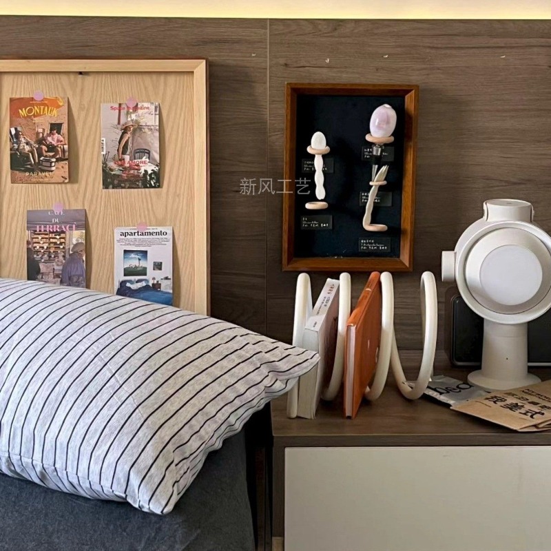 Creative Minimalist Metal Maga - Home Office With Bookshelves reseña y precio
