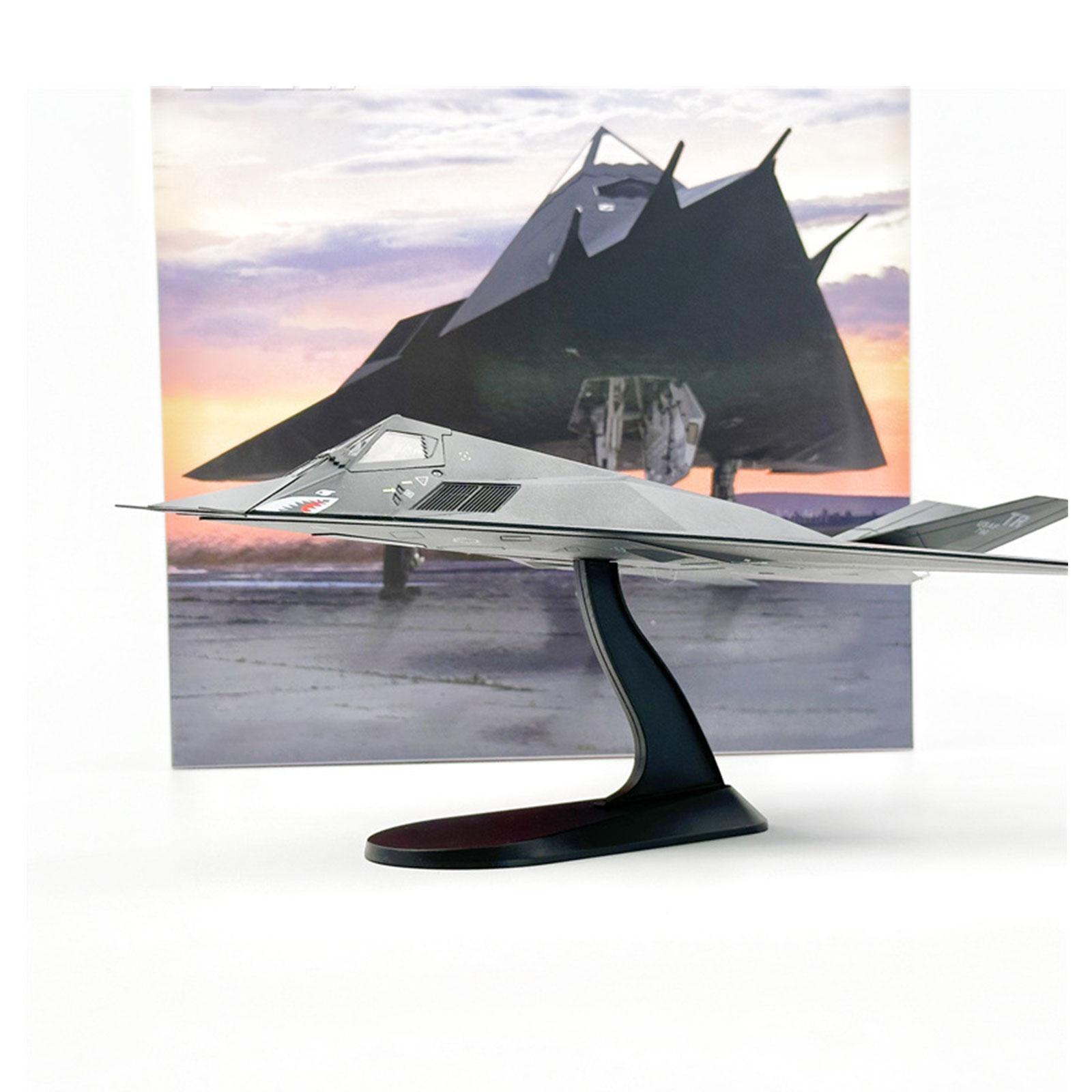 1:72 Nighthawk Fighter Tableto - Home Office With Bookshelves reseña y precio